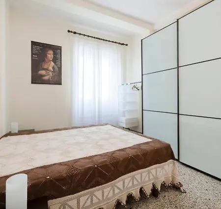 Apartment Casa Lorenzo Magnifico Rome