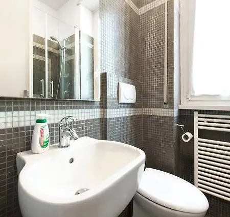 Daire Magnifico Cozy 400m Da Metrob Roma