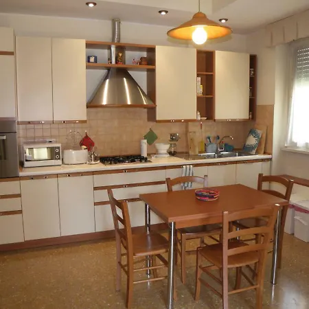 Daire Magnifico Cozy 400m Da Metrob