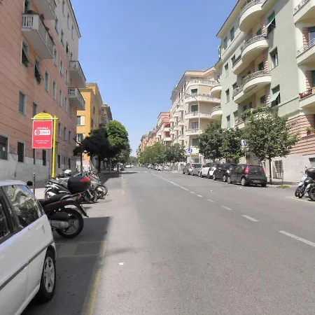 Magnifico Cozy 400m Da Metrob Daire Roma